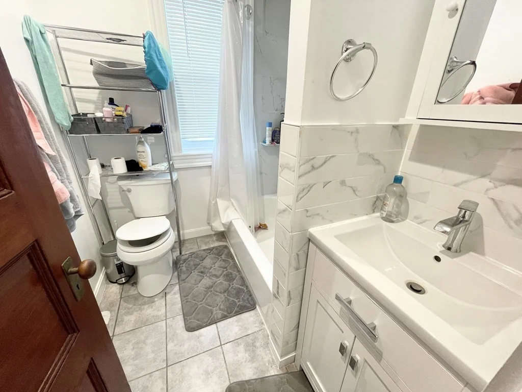 4 bed, 2 bath apartment for rent at 18 Romsey St Unit 3, Dorchester — photo 7 of 8