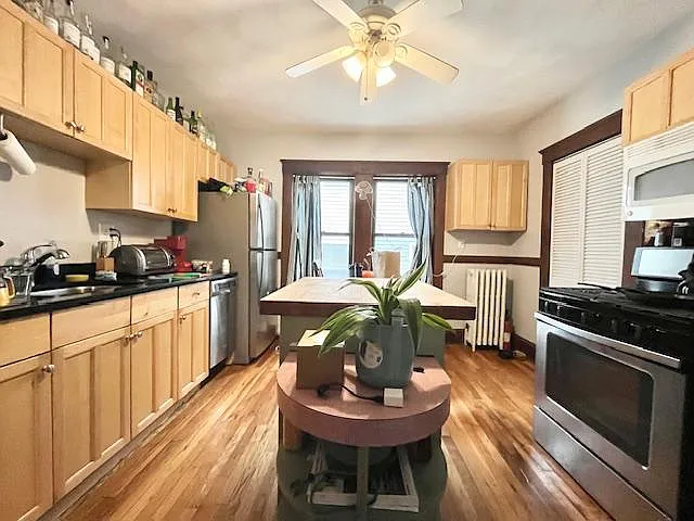 4 bed, 1 bath apartment for rent at 18 Sachem St, Mission Hill — photo 2 of 16