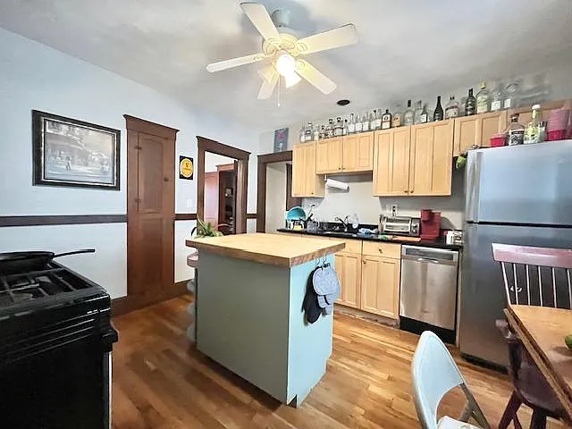4 bed, 1 bath apartment for rent at 18 Sachem St, Mission Hill — photo 3 of 16