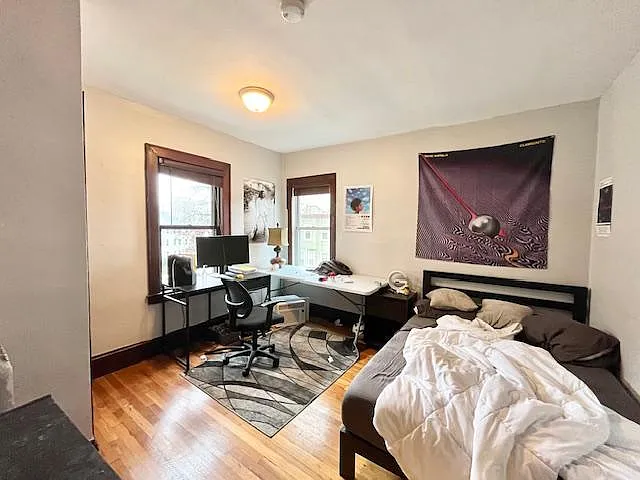 4 bed, 1 bath apartment for rent at 18 Sachem St, Mission Hill — photo 10 of 16