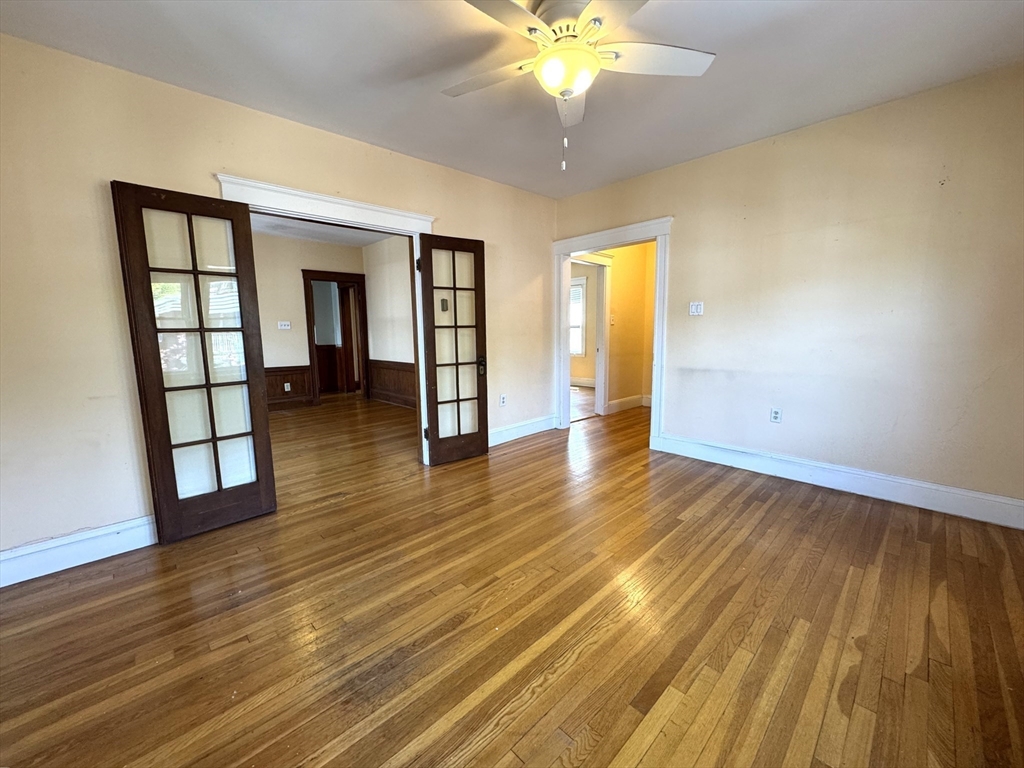 2 bed, 1 bath apartment for rent at 18 Saint Peter St Unit 3, Jamaica Plain — photo 5 of 18