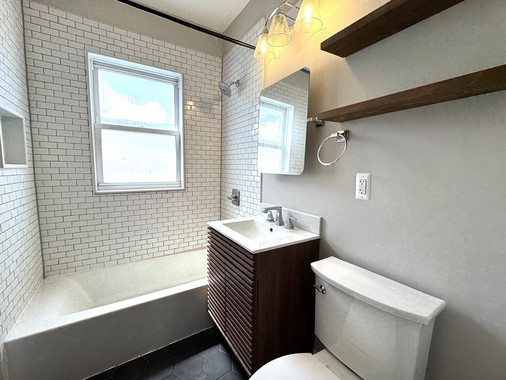2 bed, 1 bath apartment for rent at 18 Saint Peter St Unit 3, Jamaica Plain — photo 14 of 18
