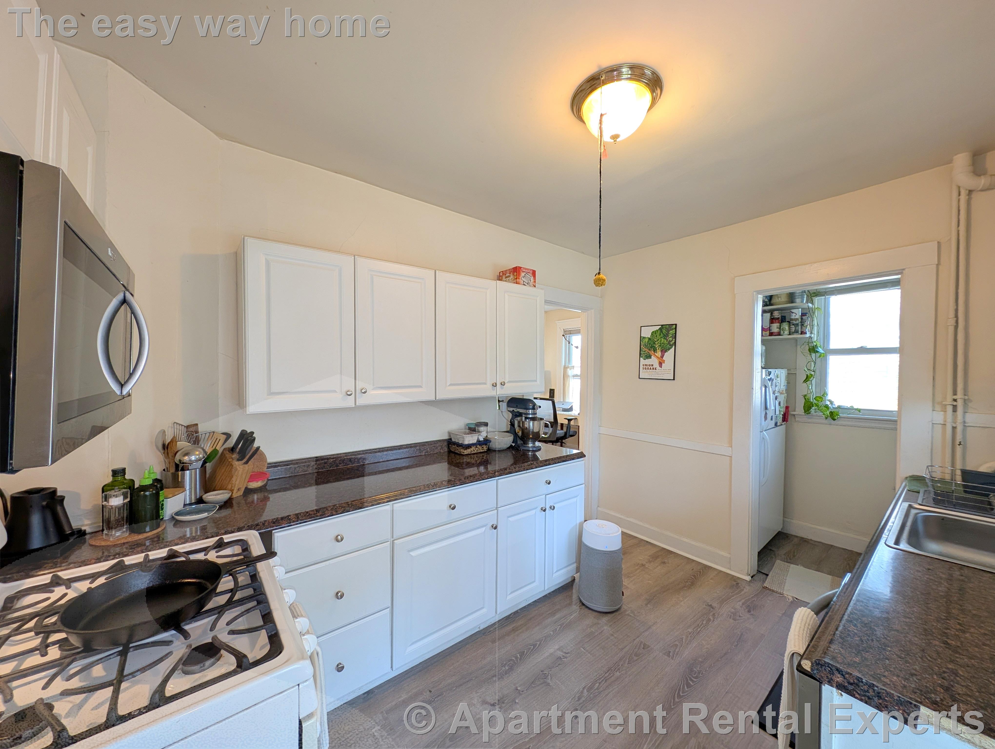 2 bed, 1 bath apartment for rent at 18 Sanborn Ave Unit 2, Union Square — photo 3 of 16