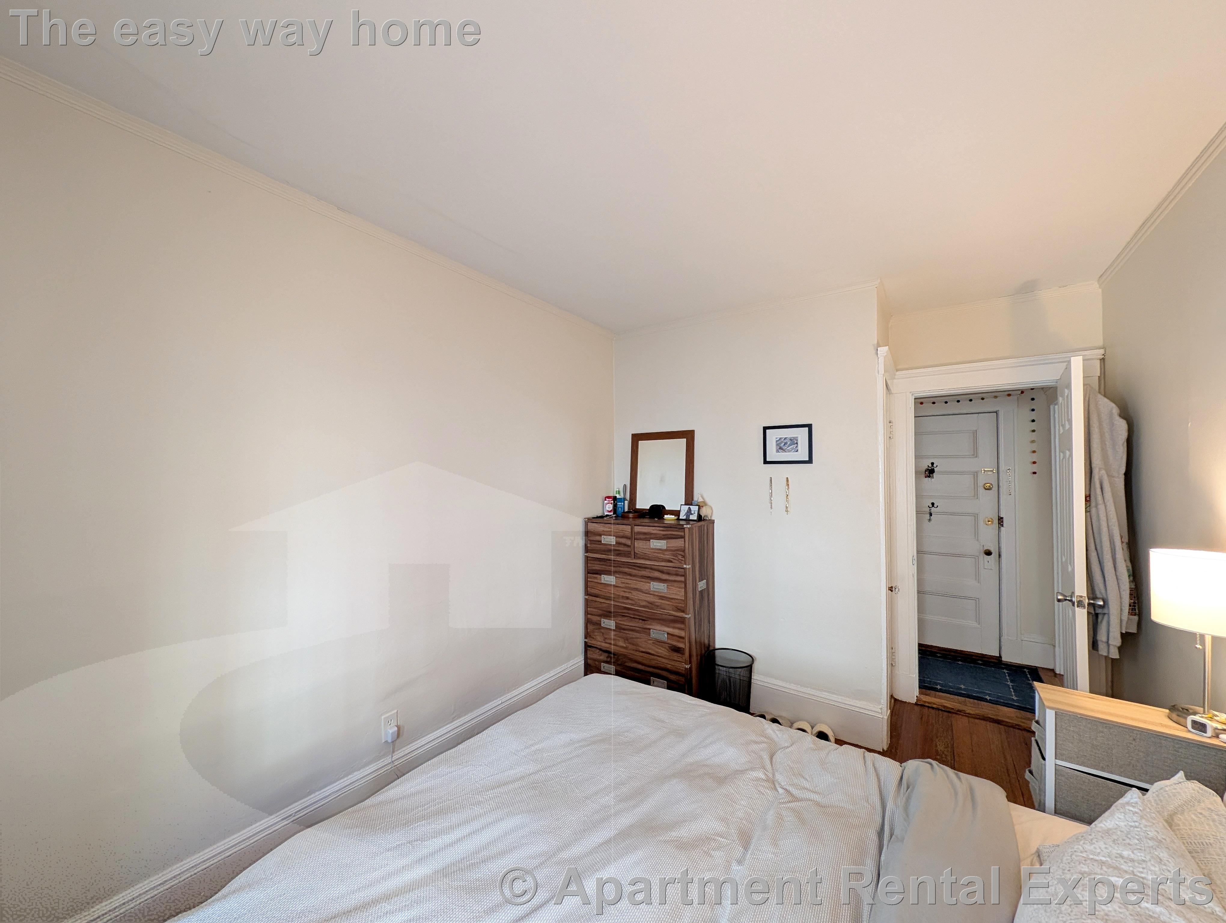 2 bed, 1 bath apartment for rent at 18 Sanborn Ave Unit 2, Union Square — photo 11 of 16