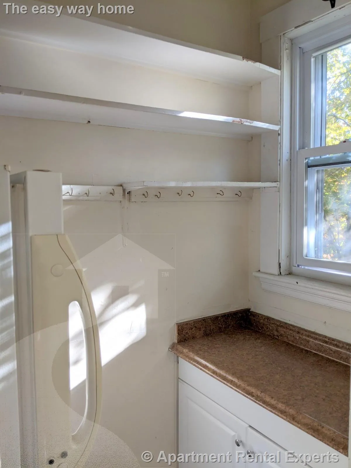 2 bed, 1 bath apartment for rent at 18 Sanborn Ave Unit 3, Union Square — photo 3 of 18