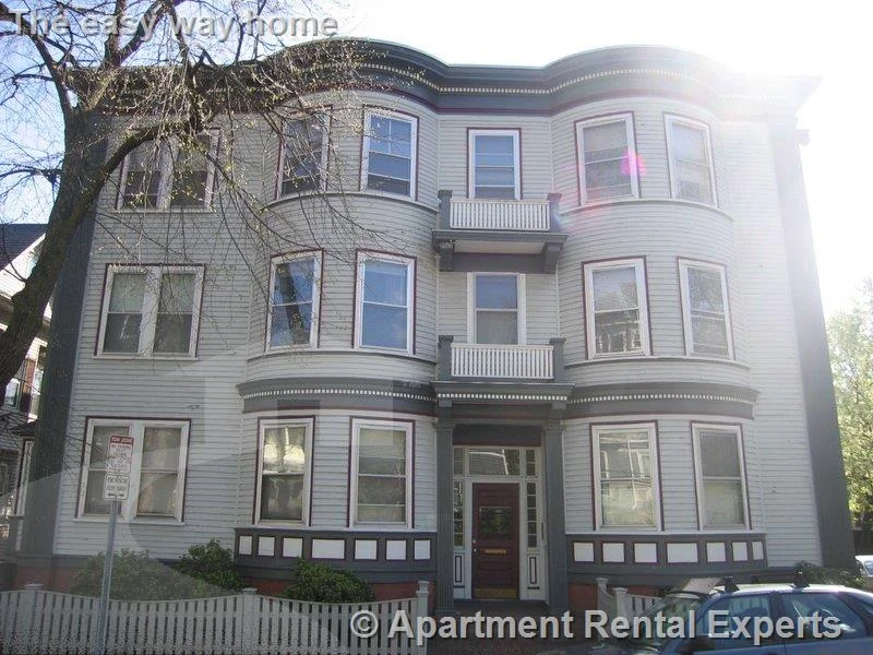 2 bed, 1 bath apartment for rent at 18 Sanborn Ave Unit 5, Union Square — photo 15 of 15