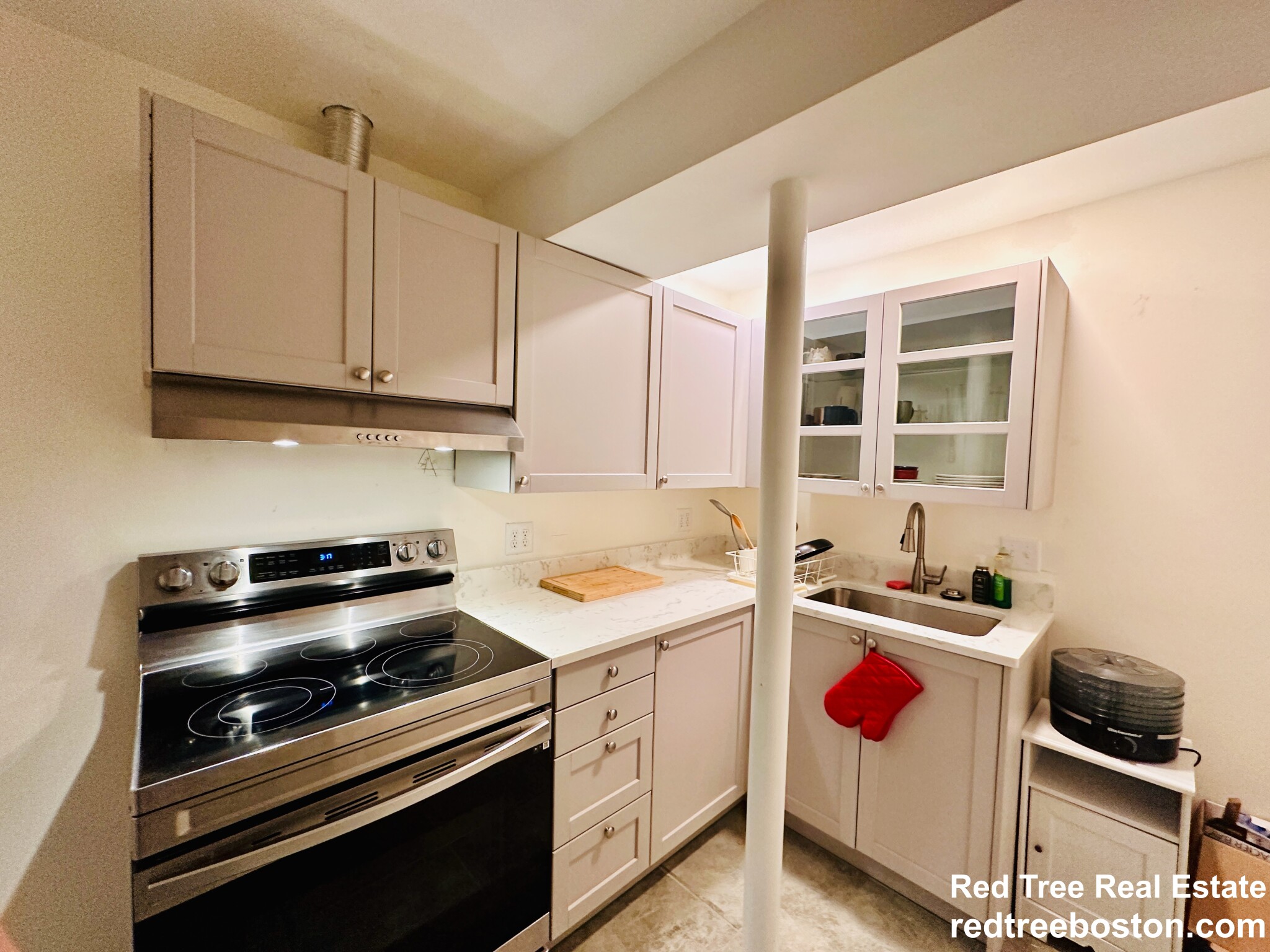 1 bed, 1 bath apartment for rent at 18 Senator Bolling Cir Unit B, Dorchester — photo 12 of 32