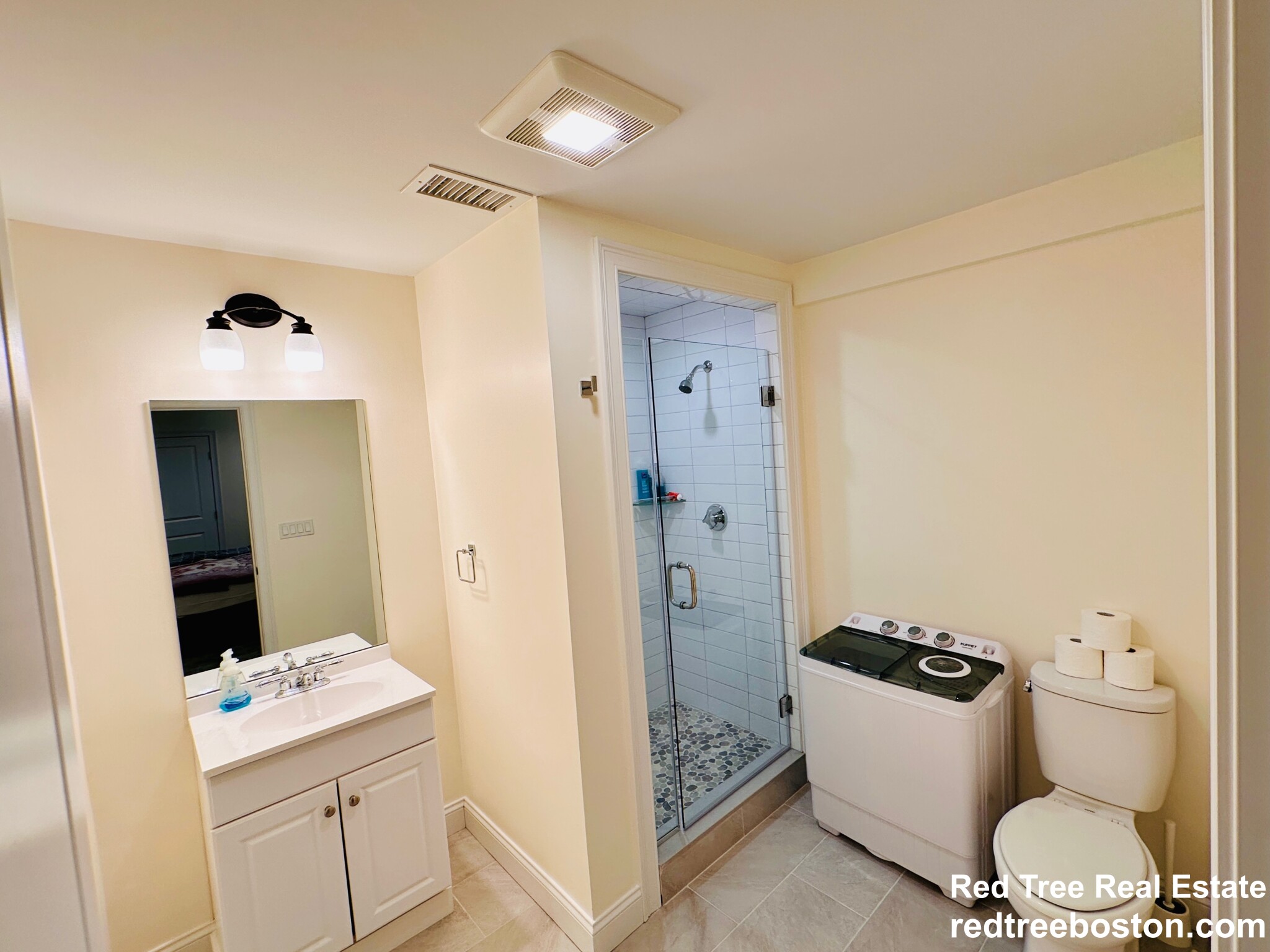 1 bed, 1 bath apartment for rent at 18 Senator Bolling Cir Unit B, Dorchester — photo 8 of 32