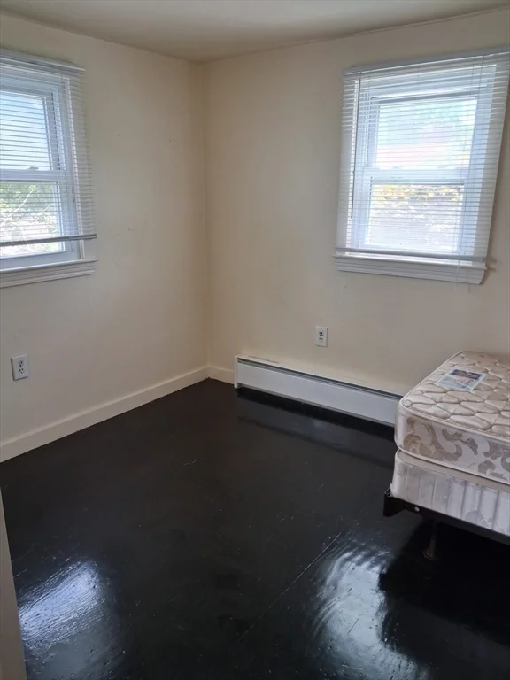 2 bed, 1 bath apartment for rent at 18 Shore Dr, Kingston — photo 12 of 13