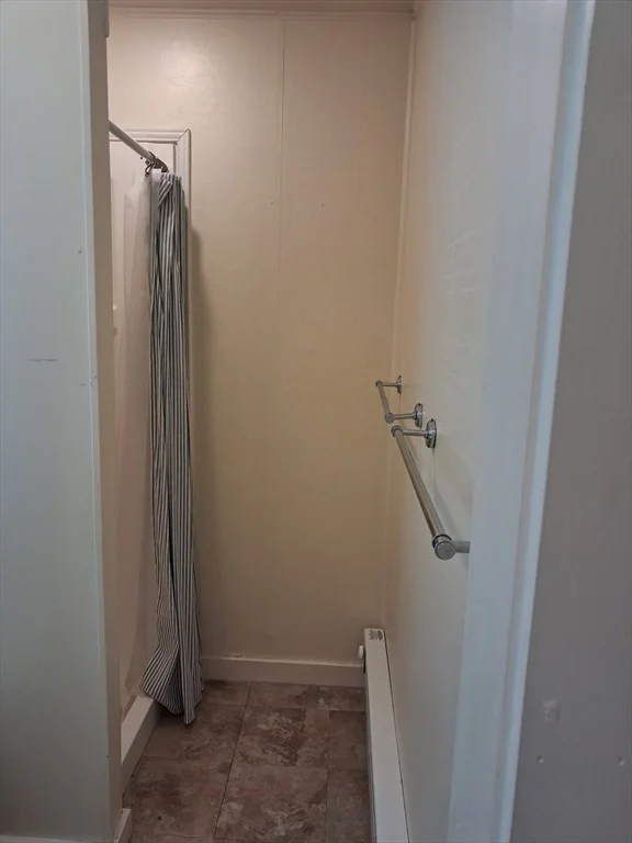 2 bed, 1 bath apartment for rent at 18 Shore Dr, Kingston — photo 9 of 13