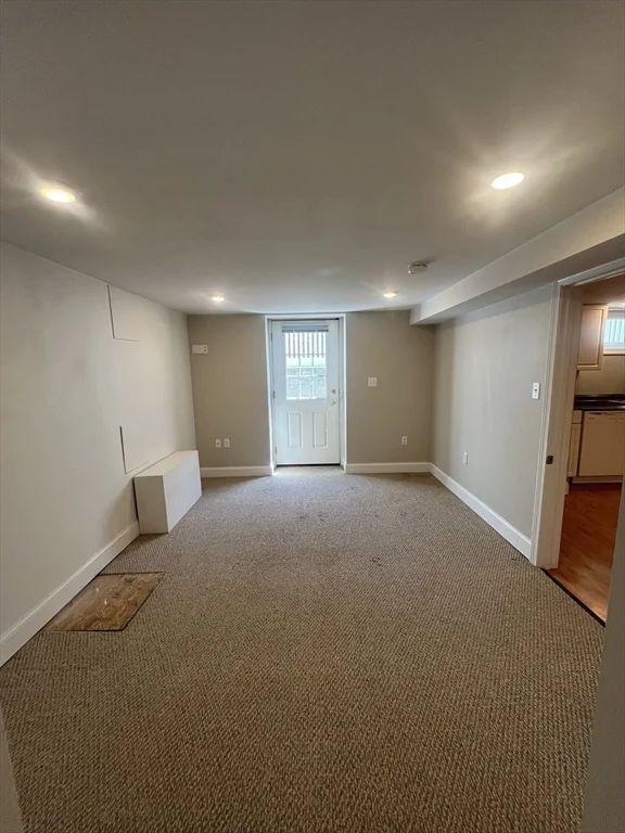 1 bed, 1 bath apartment for rent at 18 Silver Lake Unit A, Nonantum — photo 6 of 9