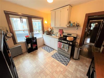 2 bed, 1 bath apartment for rent at 18 Silvey Pl Unit 2, Spring Hill — photo 1 of 21