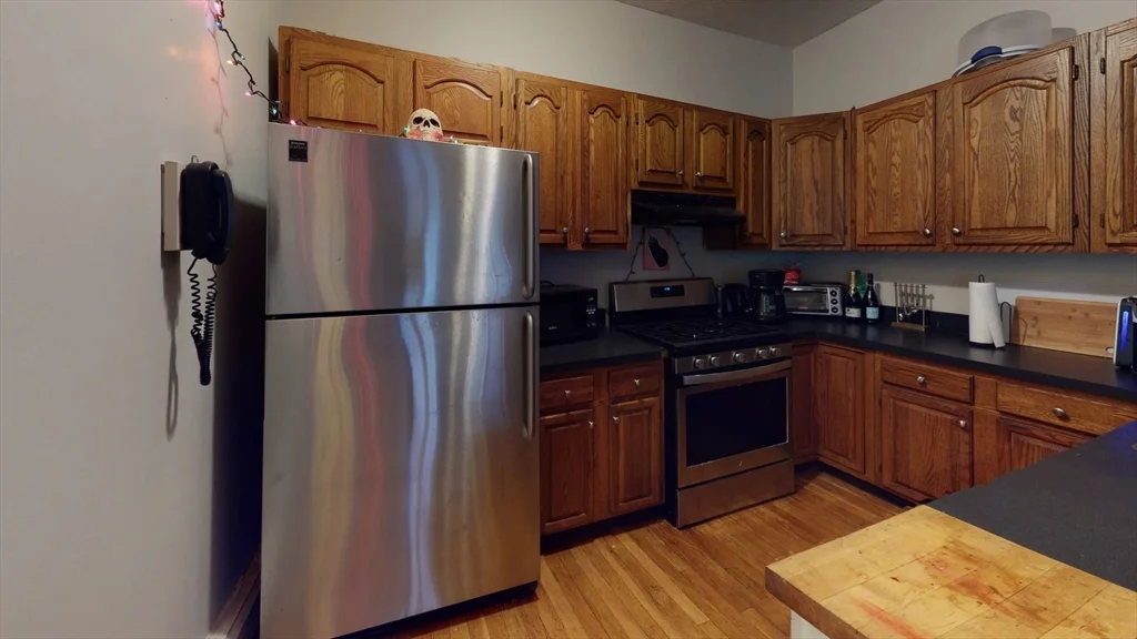 2 bed, 1 bath apartment for rent at 18 South Huntington Ave Unit 1, Boston