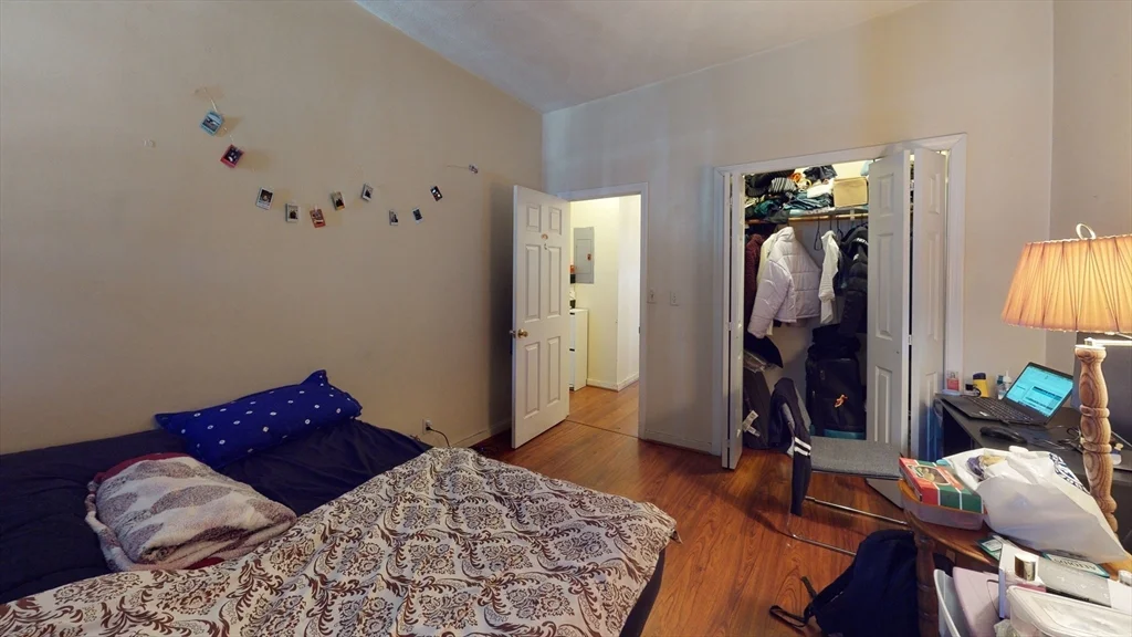 3 bed, 1 bath apartment for rent at 18 South Huntington Ave Unit 2, Jamaica Plain — photo 5 of 10