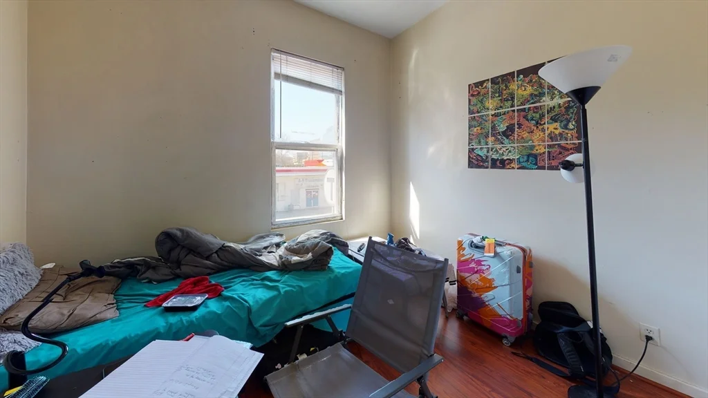 3 bed, 1 bath apartment for rent at 18 South Huntington Ave Unit 2, Jamaica Plain — photo 8 of 10