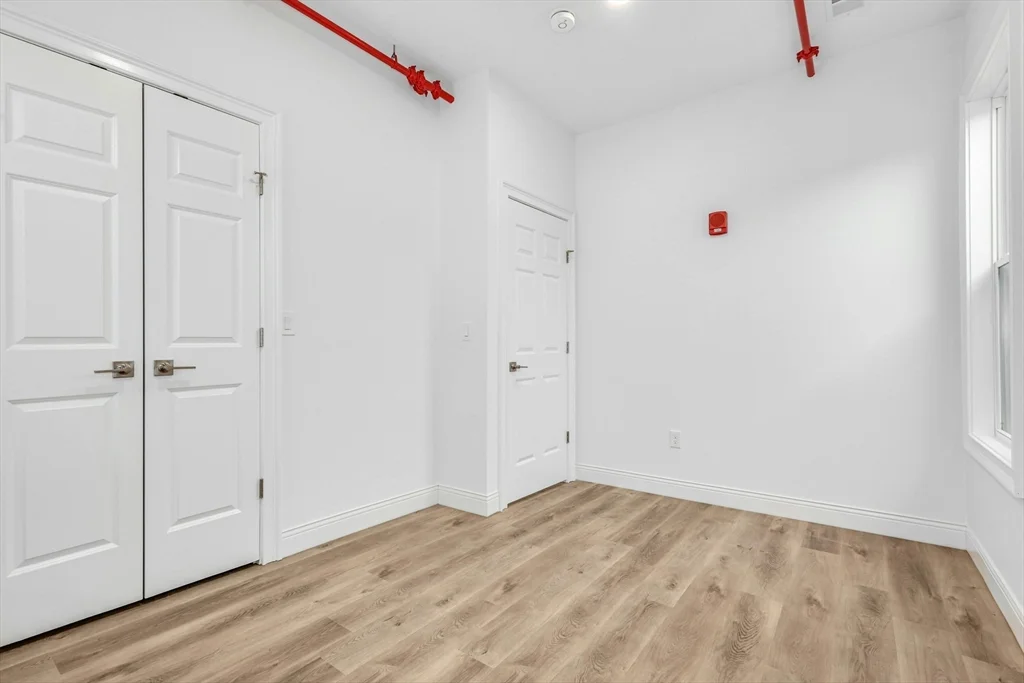 3 bed, 1 bath apartment for rent at 18 South St Unit 2, Westborough — photo 9 of 16
