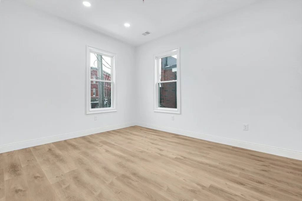 3 bed, 1 bath apartment for rent at 18 South St Unit 2, Westborough — photo 6 of 16