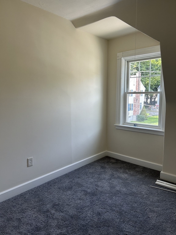 2 bed, 1 bath apartment for rent at 18 Spare St Unit 18, Dracut — photo 6 of 13