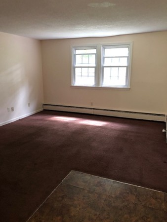 1 bed, 1 bath apartment for rent at 18 Spaulding St Unit B, Townsend — photo 5 of 8