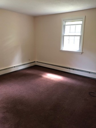 1 bed, 1 bath apartment for rent at 18 Spaulding St Unit B, Townsend — photo 4 of 8