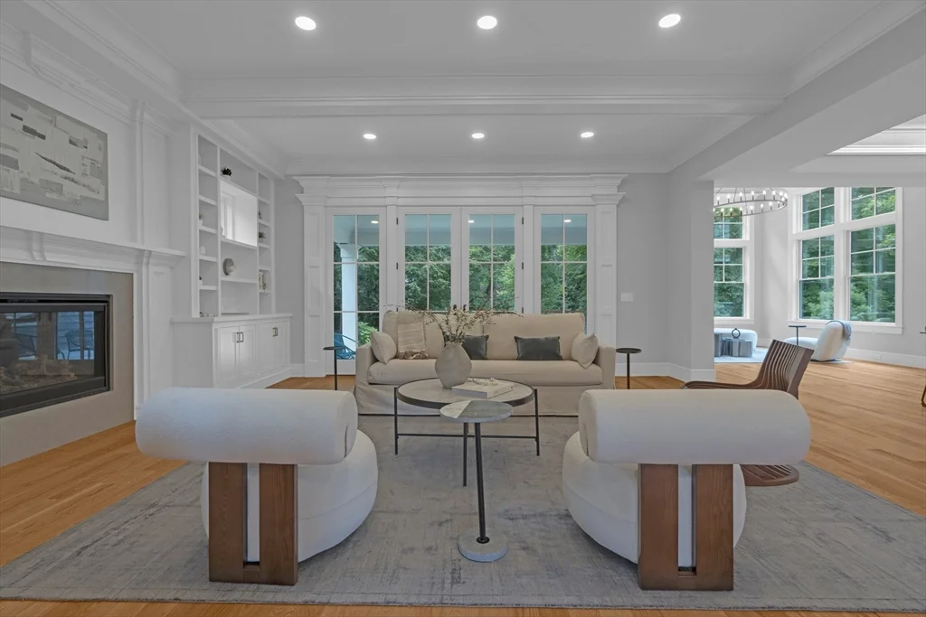 6 bed, 4+ bath apartment for rent at 18 Sprague Rd, Wellesley Hills — photo 3 of 28