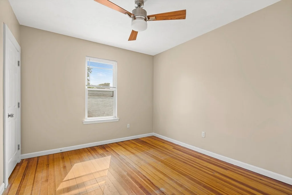 3 bed, 1 bath apartment for rent at 18 St Clair St Unit 3, East Lynn — photo 17 of 36