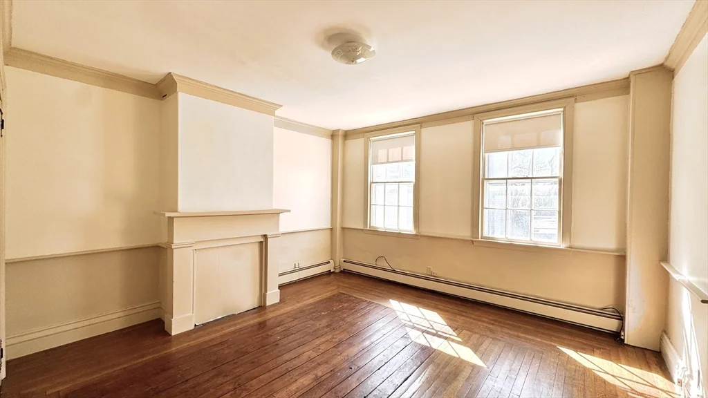 2 bed, 1 bath apartment for rent at 18 State St Unit 1, Old Town — photo 7 of 16