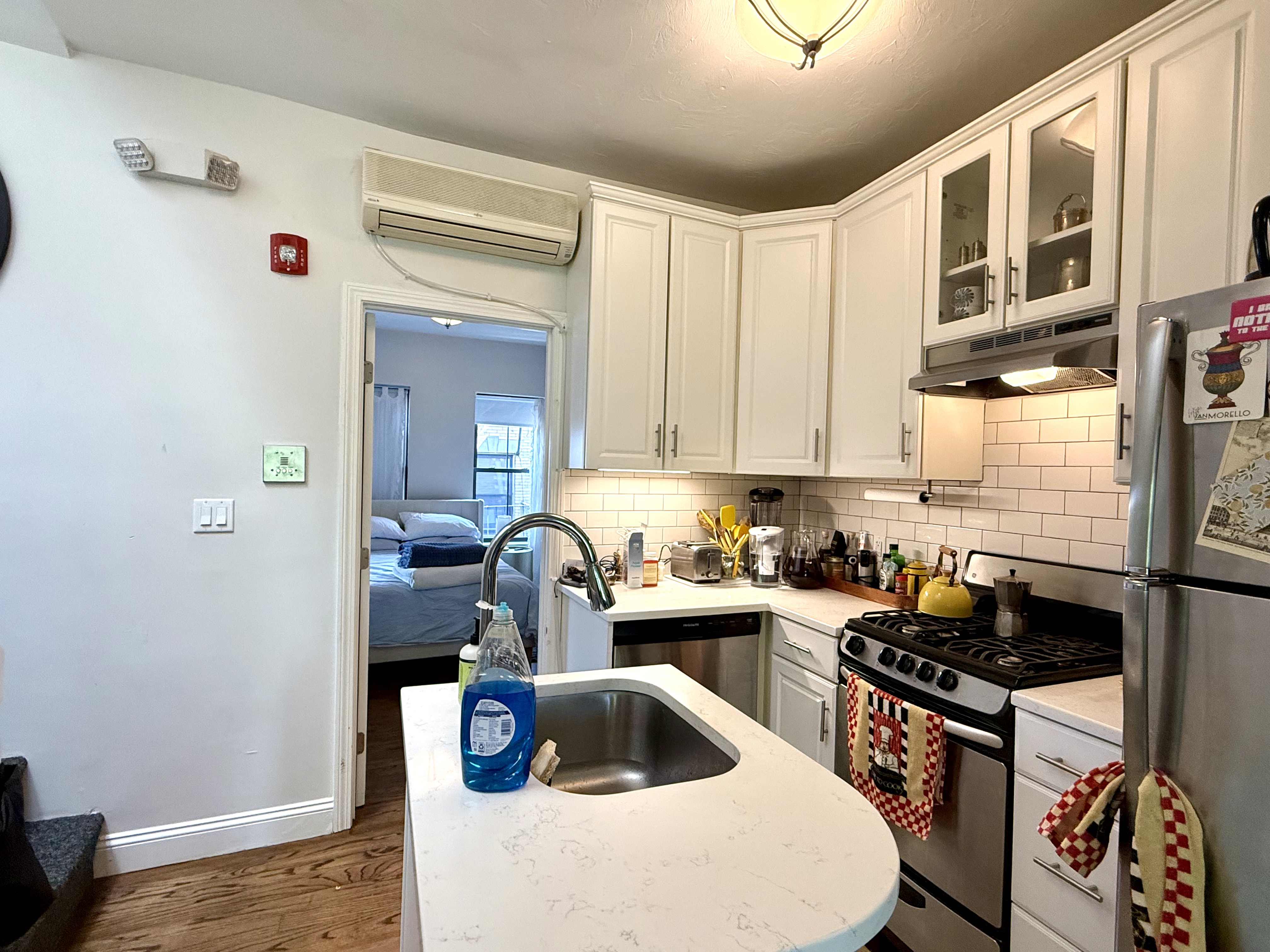 1 bed, 1 bath apartment for rent at 18 Stillman St Unit 4, North End — photo 7 of 19