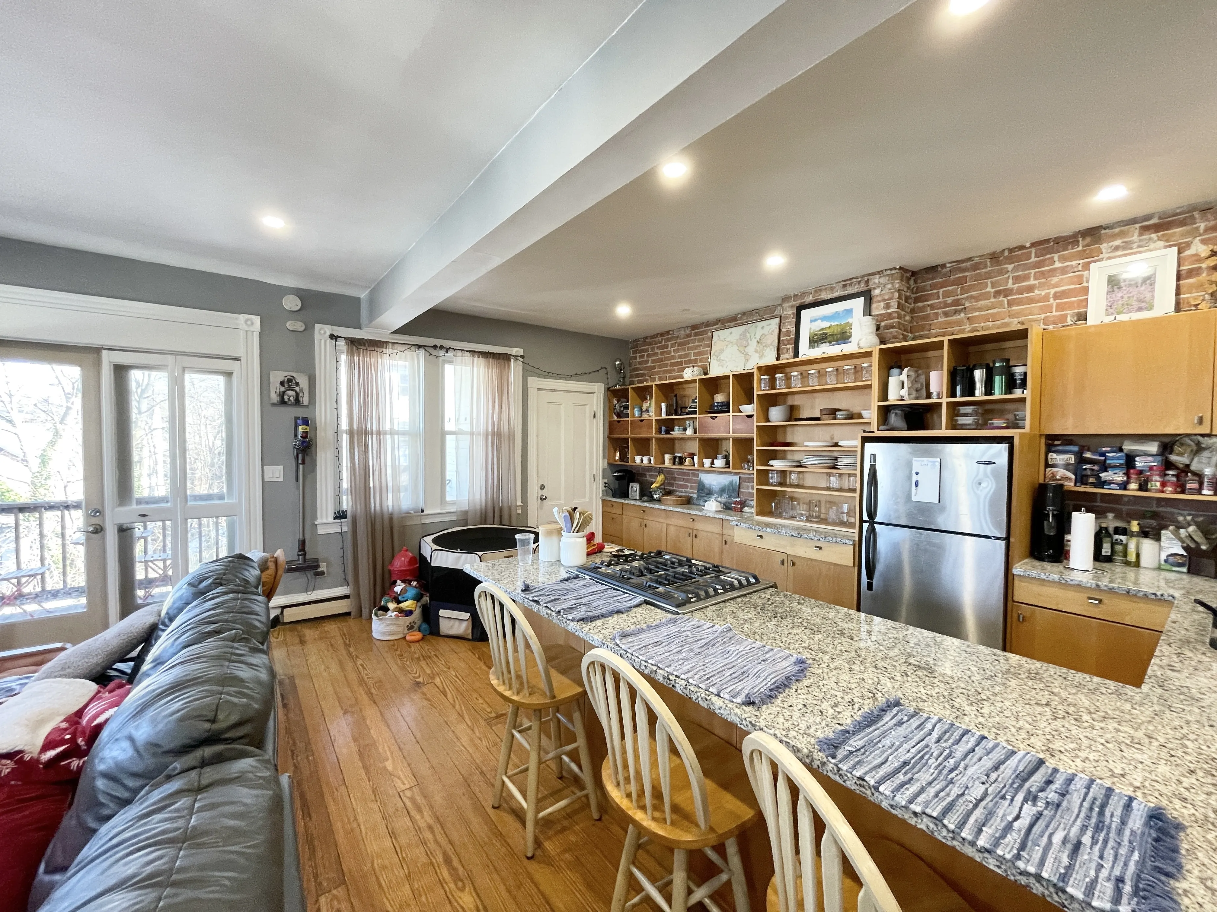 4 bed, 1 bath apartment for rent at 18 Sunset St Unit 3, Mission Hill — photo 21 of 26