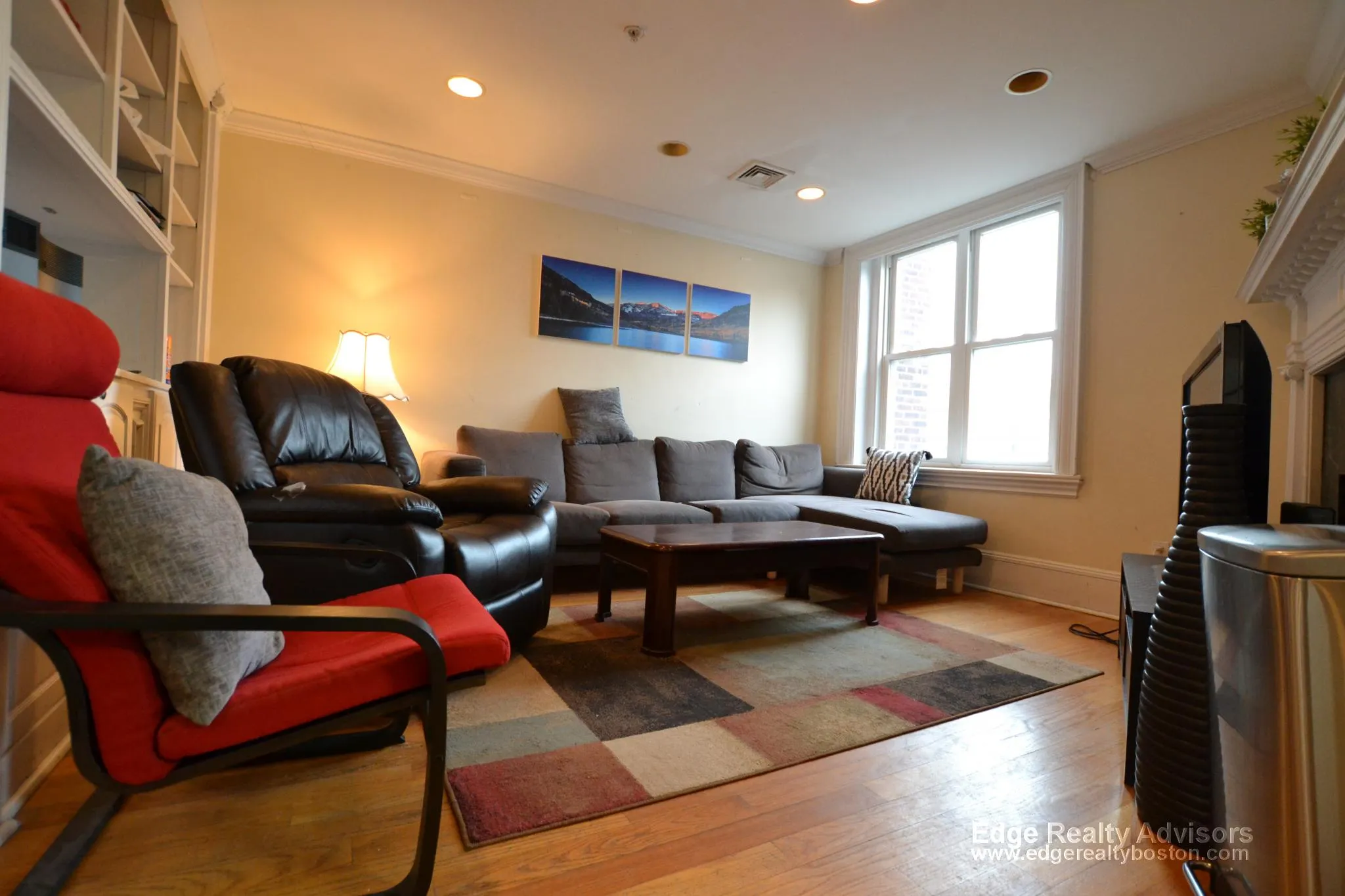 4 bed, 2 bath apartment for rent at 18 Sutherland Rd Unit 2, Brighton