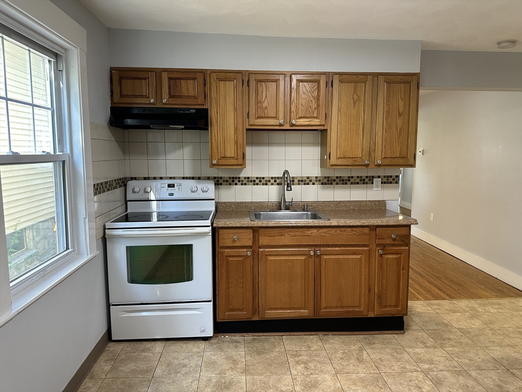 2 bed, 1 bath apartment for rent at 18 Symmes St Unit 1, Roslindale — photo 9 of 20