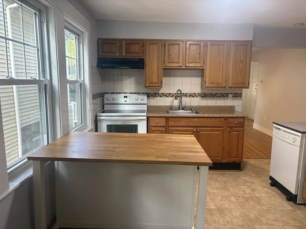 2 bed, 1 bath apartment for rent at 18 Symmes St Unit 1, Roslindale — photo 12 of 20