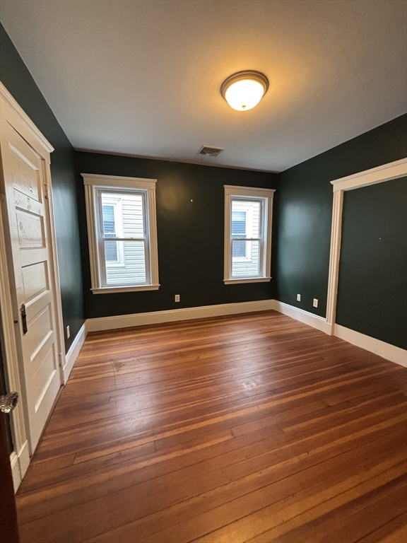 4 bed, 1 bath apartment for rent at 18 Taft St Unit 3, Dorchester — photo 5 of 8