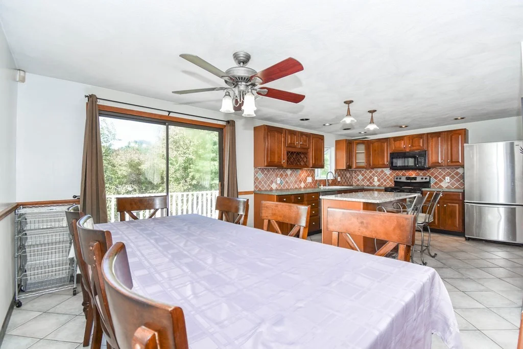 4 bed, 2 bath apartment for rent at 18 Tamar Dr, Medford — photo 9 of 30
