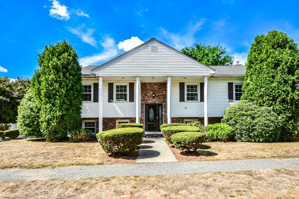 4 bed, 2 bath apartment for rent at 18 Tamar Dr Unit 1, Tufts University