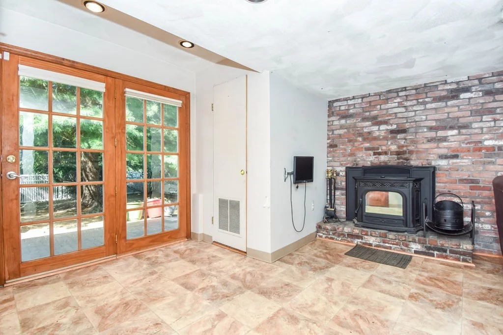 4 bed, 2 bath apartment for rent at 18 Tamar Dr Unit 1, Tufts University — photo 26 of 30