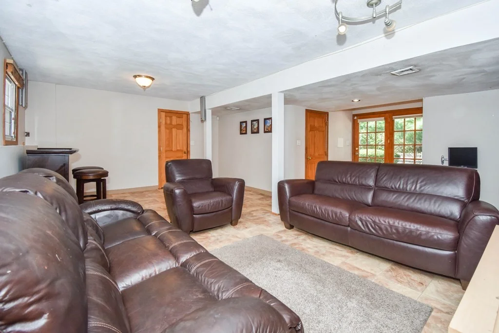 4 bed, 2 bath apartment for rent at 18 Tamar Dr Unit 1, Tufts University — photo 24 of 30