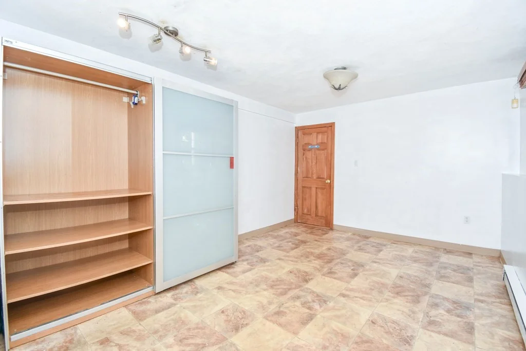 4 bed, 2 bath apartment for rent at 18 Tamar Dr Unit 1, Tufts University — photo 19 of 30
