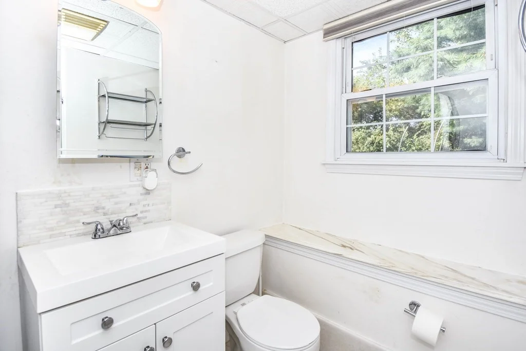 4 bed, 2 bath apartment for rent at 18 Tamar Dr Unit 1, Tufts University — photo 20 of 30