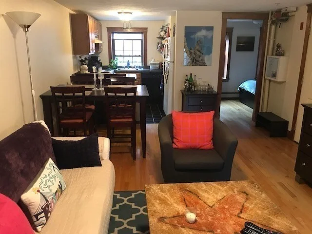 1 bed, 1 bath apartment for rent at 18 Thacher St Unit 4, North End — photo 2 of 12