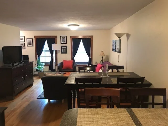 1 bed, 1 bath apartment for rent at 18 Thacher St Unit 4, North End — photo 3 of 12