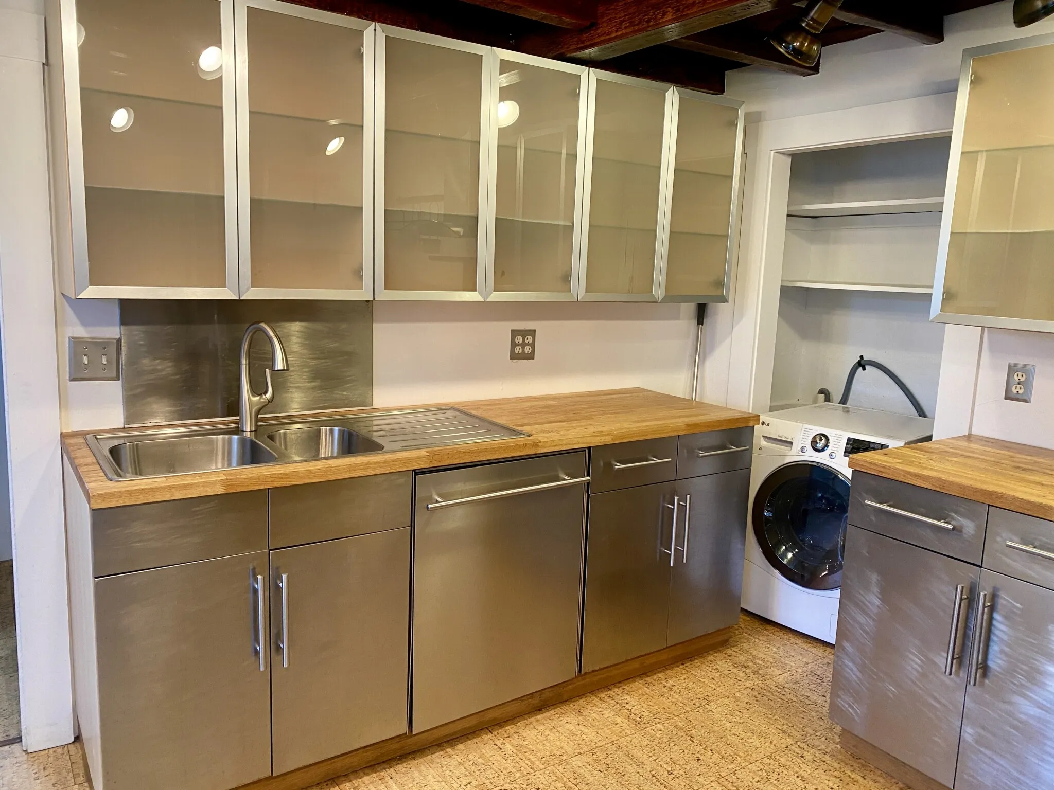 2 bed, 1 bath apartment for rent at 18 Tremont St Unit 2, The Port — photo 4 of 22