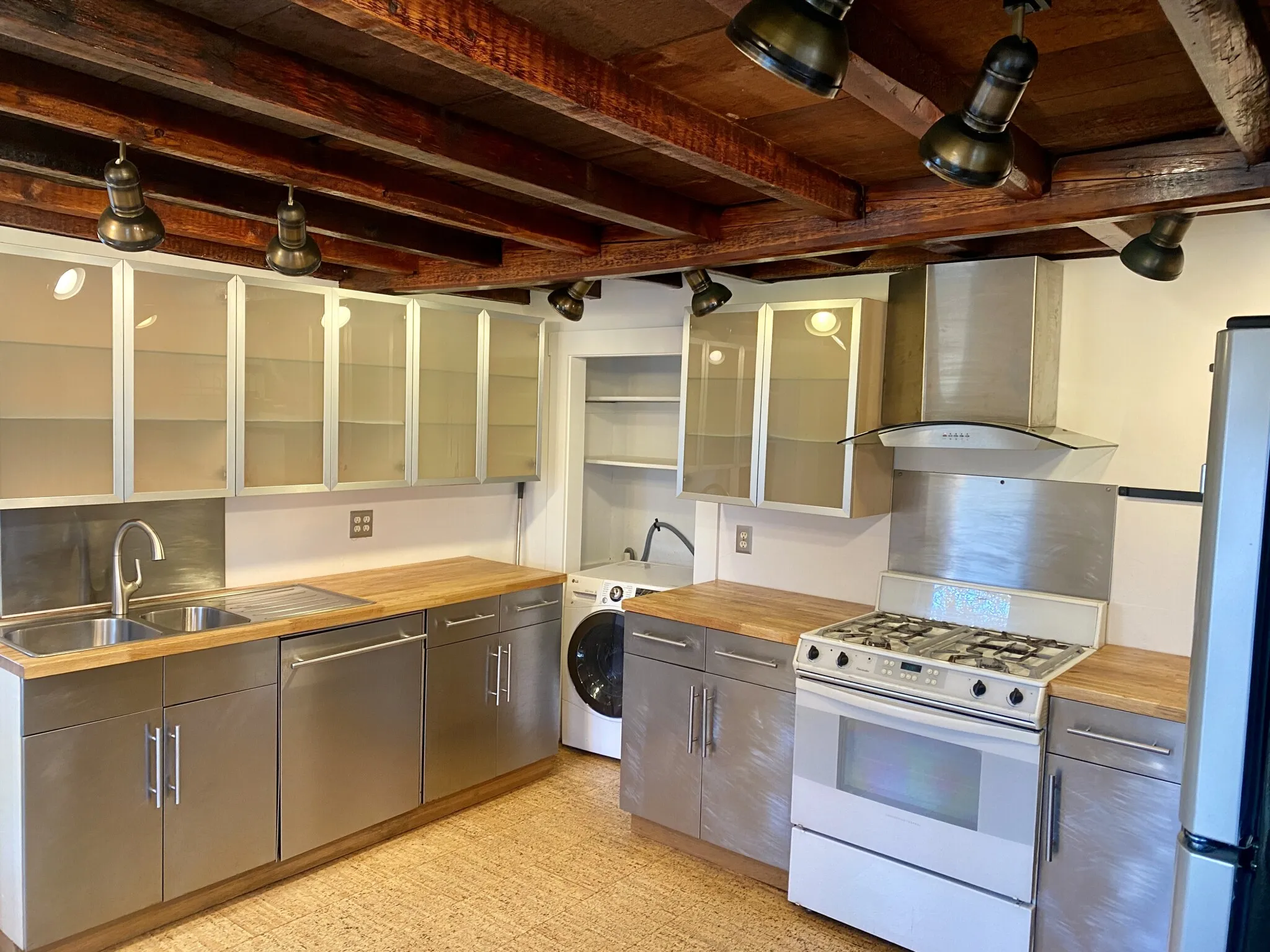 2 bed, 1 bath apartment for rent at 18 Tremont St Unit 2, The Port — photo 1 of 22