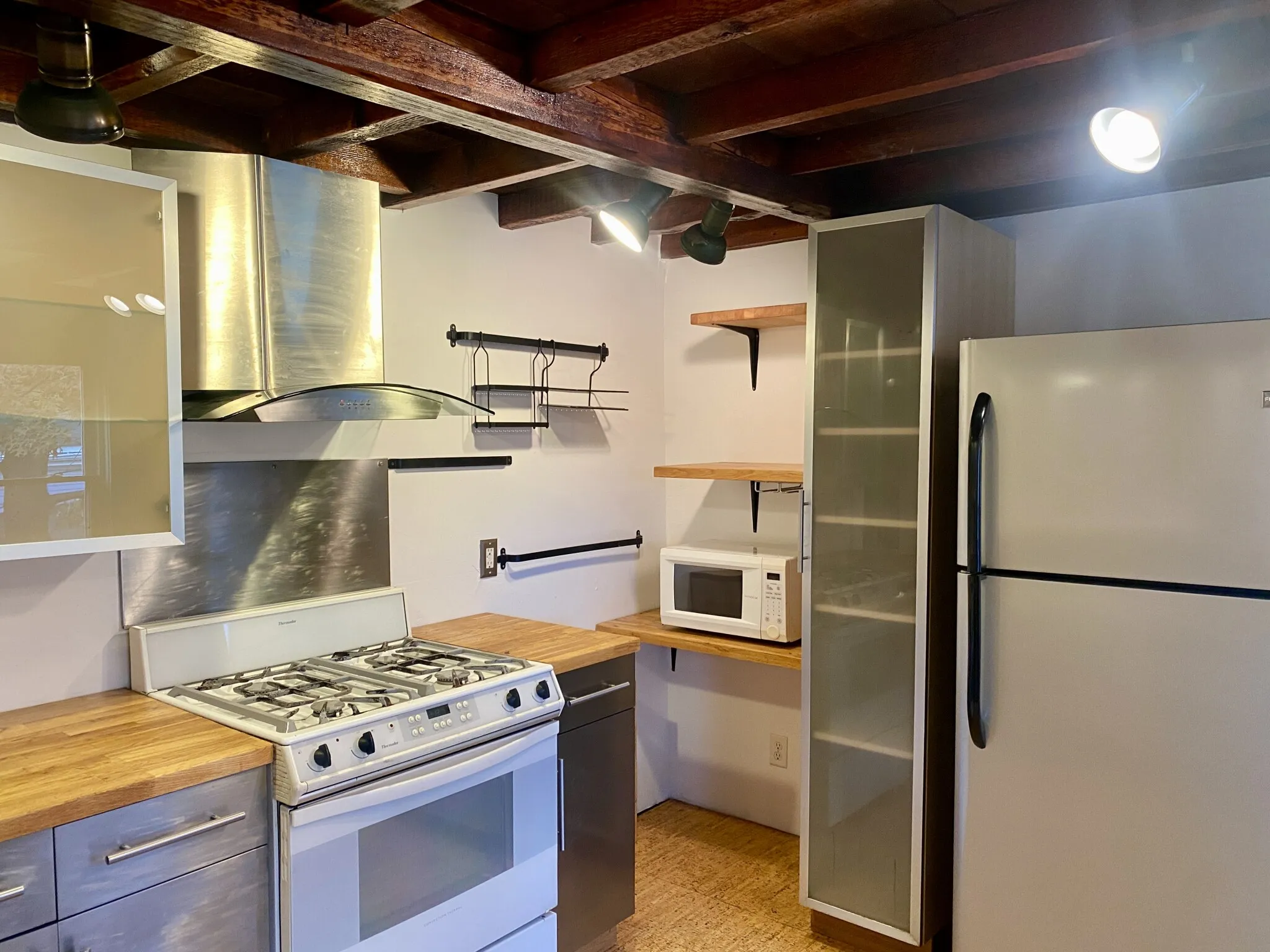 2 bed, 1 bath apartment for rent at 18 Tremont St Unit 2, The Port — photo 3 of 22