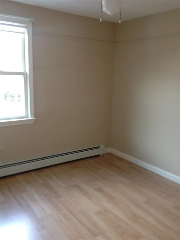 2 bed, 1 bath apartment for rent at 18 Tyler Ave Unit B, Wareham — photo 6 of 9