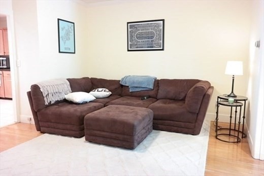 2 bed, 1 bath apartment for rent at 18 Union St Unit 1, Charlestown — photo 4 of 8