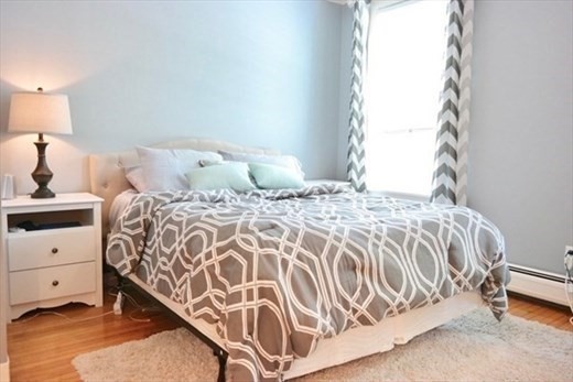 2 bed, 1 bath apartment for rent at 18 Union St Unit 1, Charlestown — photo 3 of 8