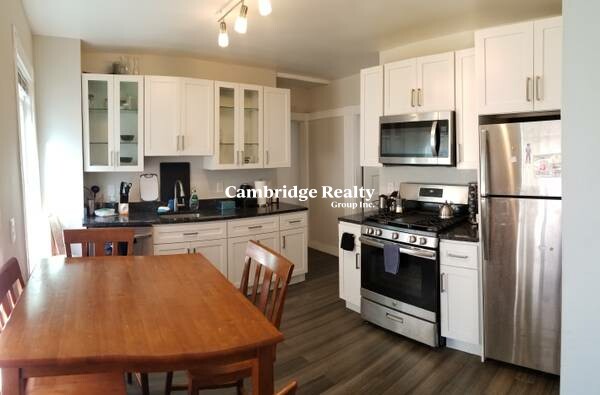 3 bed, 1 bath apartment for rent at 18 Valentine St Unit 2T, Cambridgeport — photo 1 of 4