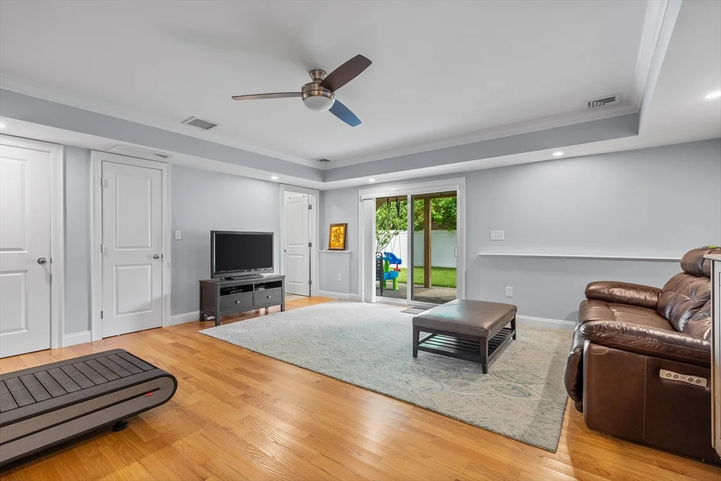 3 bed, 3 bath apartment for rent at 18 Wadsworth Ave Unit 1, Waltham — photo 25 of 28