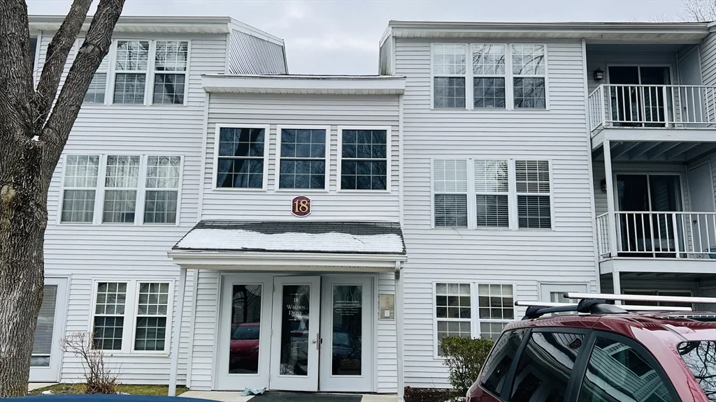 1 bed, 1 bath apartment for rent at 18 Walden Dr Unit 4, Natick